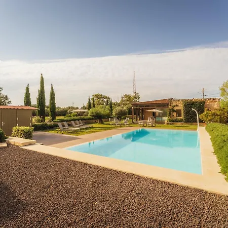 New To The Market - 4br With Pool By Sf Homes شقة