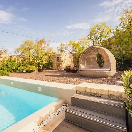 New To The Market - 4br With Pool By Sf Homes شقة Siggiewi
