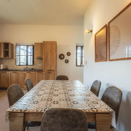 New To The Market - 4br With Pool By Sf Homes * Siggiewi