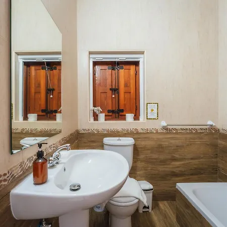 New To The Market - 4br With Pool By Sf Homes شقة